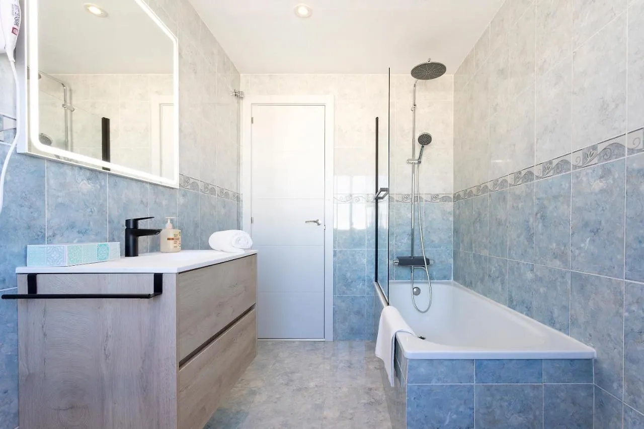 Apartment Fantastico Apartamento A Pie De Playa By Renthas Spain